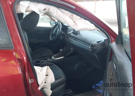 2017 Toyota Yaris Ia z USA, uszkodzony, nr VIN 3MYDLBYV2HY154345